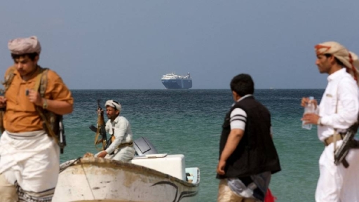 Οι Χούθι έπληξαν ελληνόκτητο πλοίο με σημαία Παναμά στην Ερυθρά Θάλασσα