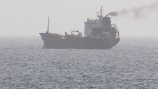 Οι ΗΠΑ ανακοίνωσαν τον θάνατο ναυτικού από τις Φιλιππίνες μετά την επίθεση των Χούθι εναντίον ελληνόκτητου πλοίου