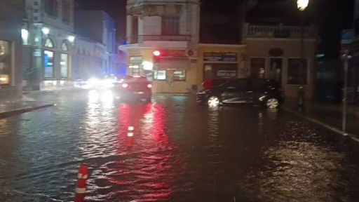 Πλημμύρισε το λιμάνι της Μύρινας