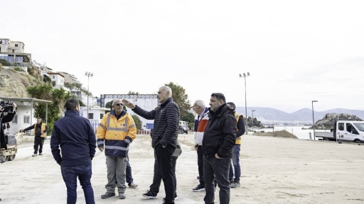 Αυτοψία  Μώραλη στις εργασίες ανάπλασης  της παραλίας Βοτσαλάκια