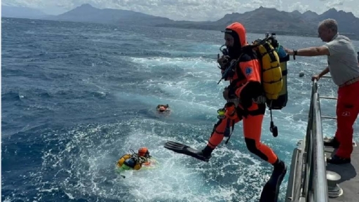 Κλήθηκαν ειδικοί δύτες να ερευνήσουν το ναυάγιο στη Σικελία